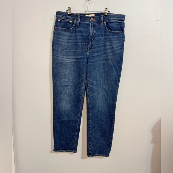 Madewell Classic Straight Fit Jeans - Picture 5 of 5
